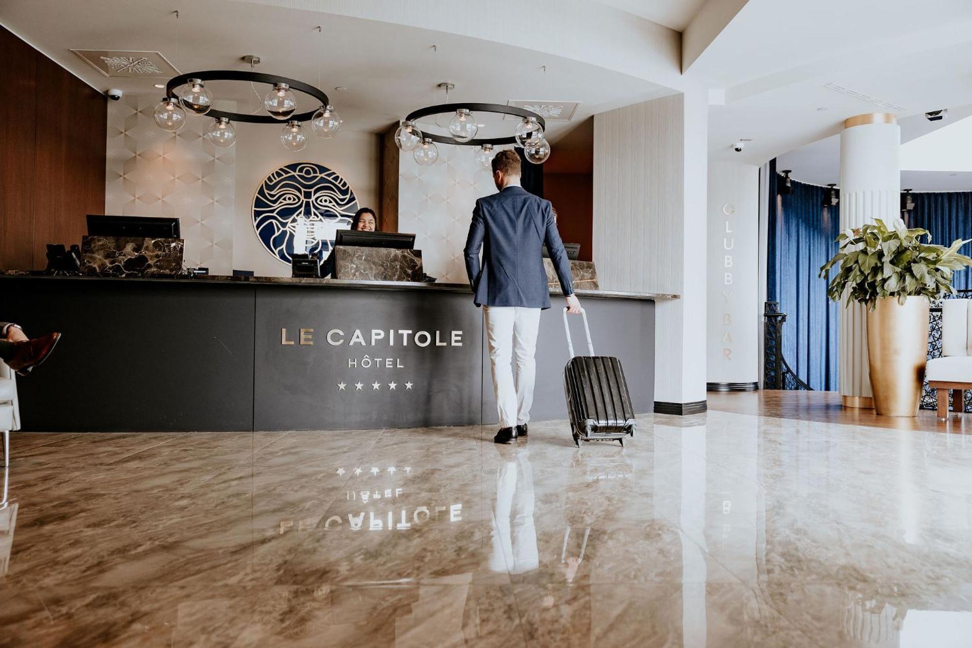 Le Capitole Hotel ケベックシティ エクステリア 写真